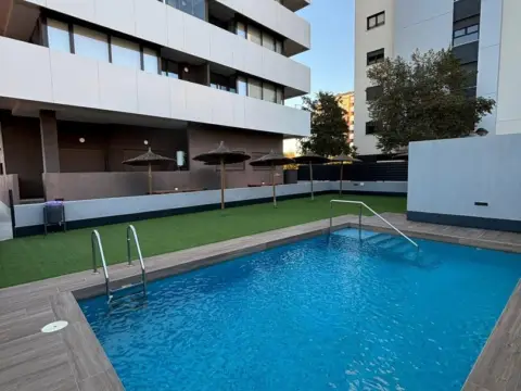 Piso en Avenida Juan de Borbon