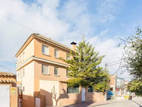 Piso en calle del Azahar