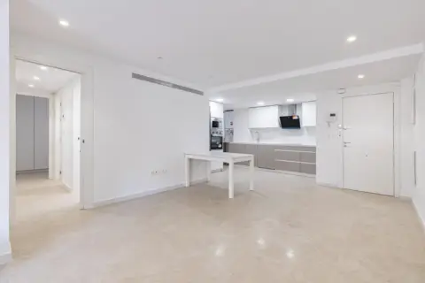 Piso en calle Huerto de Las Bombas