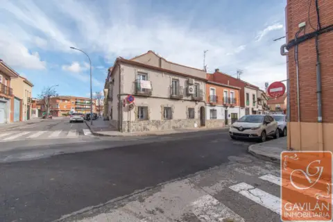 Chalet en calle Real de Burgos