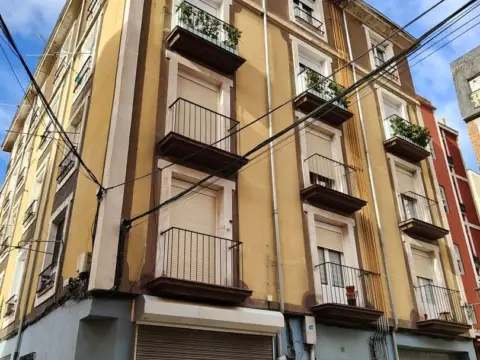 Piso en calle de la Reja