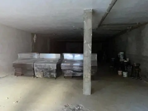 Local comercial en calle de Toledo, 66