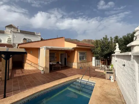 Chalet en calle de Galán