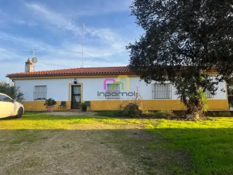 Casa en Manatío
