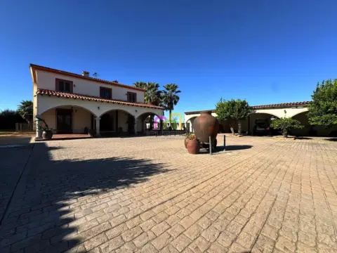 Chalet en Urb. Ctra. de Olivenza