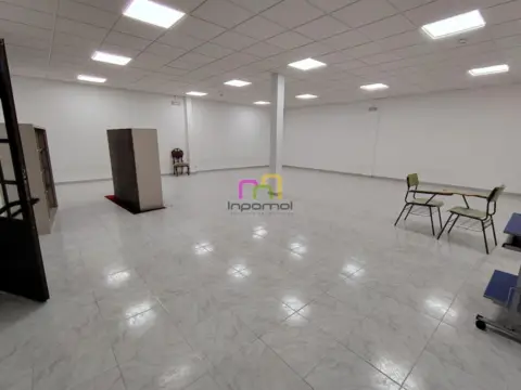 Nave industrial en Pol. Ind. El Nevero