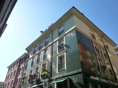 Dúplex en calle de María Bandujo