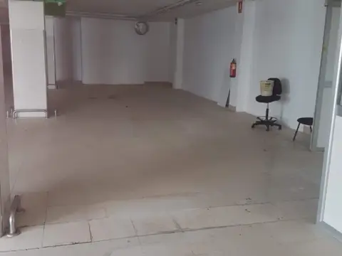 Local comercial en Avenida de España