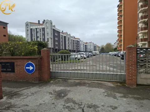 Piso en Avenida del Deporte