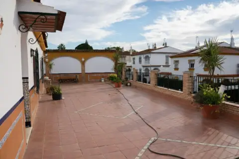 Chalet en calle de Manuel Causse Sales