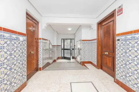 Piso en calle Ciudad de Onteniente, 4