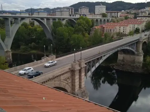 Ático en calle Ribeira de Canedo