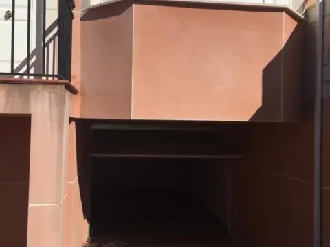 Casa adosada en Avenida Castilla La Mancha,