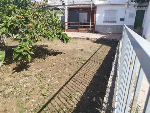 Chalet en Urbanización de la Colina Soleada