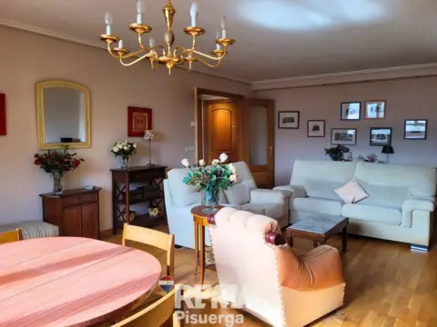 Piso en calle Villafranca de Duero, 12