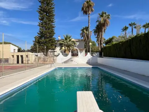 Chalet en Camino del Tío Pau