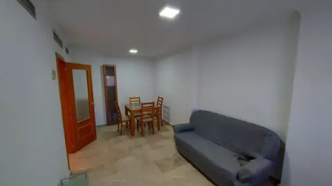 Piso en Avenida Perez Galdos