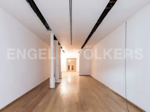 Local comercial en Carrer del Consell de Cent