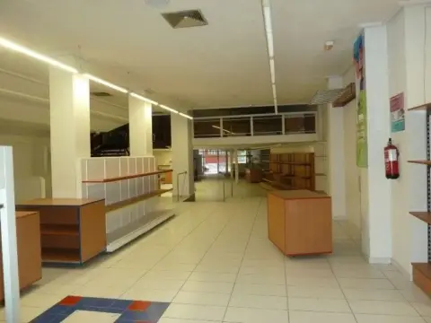 Local comercial en calle de Juan Antonio Fernández
