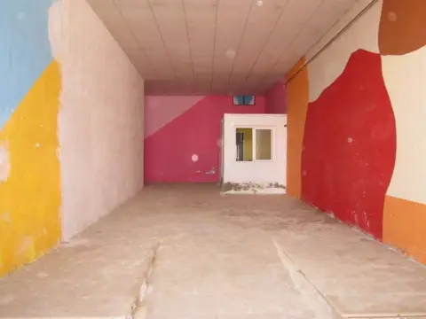 Local comercial en calle del Corazón de Jesús