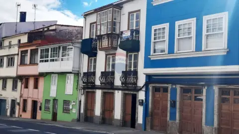 Casa adosada en calle de Saavedra Meneses, 39
