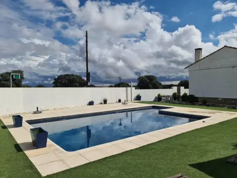 Chalet en Raya del Palancar - Guadamonte