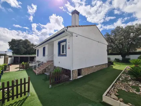 Chalet en Raya del Palancar - Guadamonte