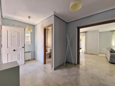 Casa pareada en Villanueva de La Cañada