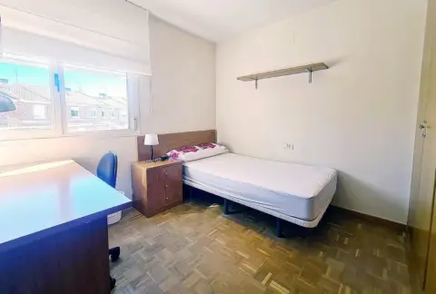 Habitación en Villanueva de La Cañada