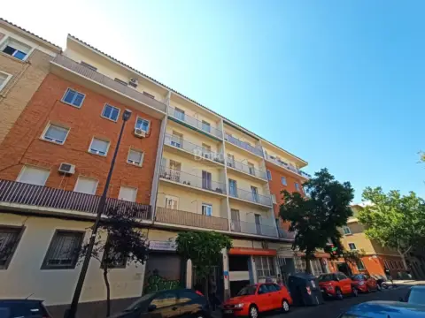 Piso en calle de Pedro Cerbuna
