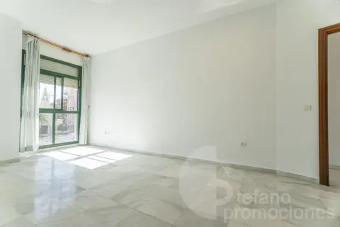 Piso en Centro Histórico, 2 Habitaciones, Junto Al Rio, Vistas Despejadas, Buenas Cone