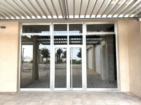 Local comercial en calle Sofía Navarro Bello