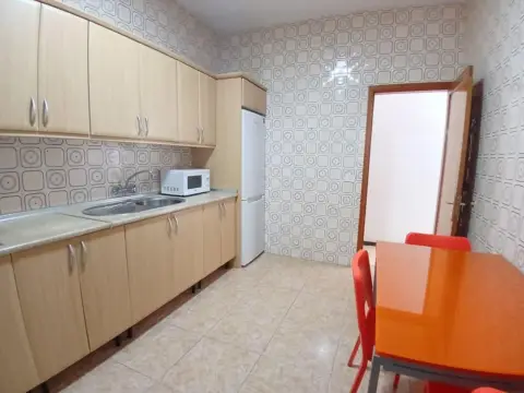 Piso en calle Judas Tadeo