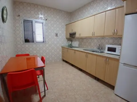 Piso en calle Judas Tadeo