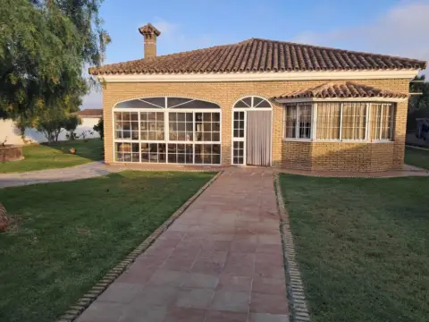 Chalet en Carretera de Sanlúcar-Sudamérica