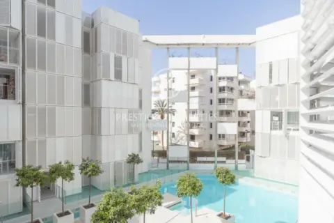 Piso en Marina Botafoch-Platja de Talamanca