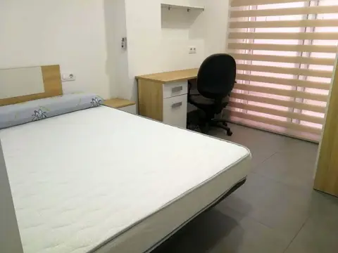 Habitación en calle Prolongación Doctor Navarro