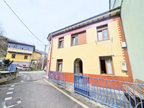 Chalet en calle La Puente