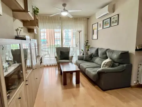 Piso en calle de Zazúar