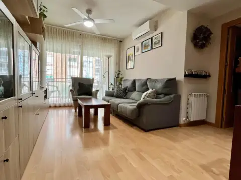 Piso en calle de Zazúar