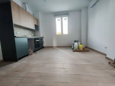 Piso en Naranjo-La Serna