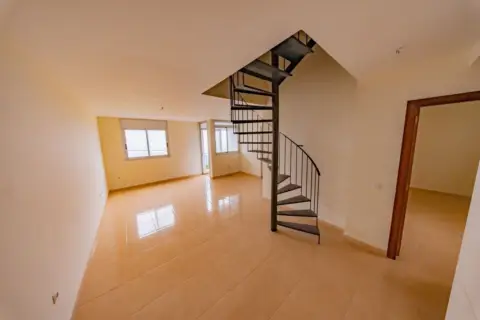 Piso en calle del Colegio