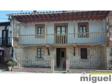 Casa en Bielva