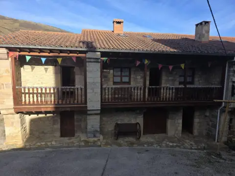 Casa en calle Tudanca