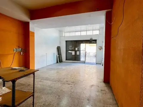 Local comercial en calle de Gerona