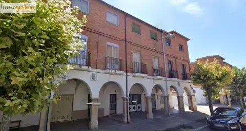 Casa en Plaza Porticada