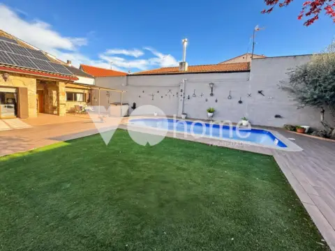 Chalet en Avenida de la Cava