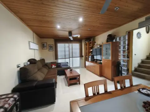 Casa adosada en Bañeras del Penedés