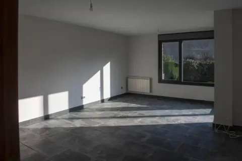 Casa adosada en calle de Resconorio