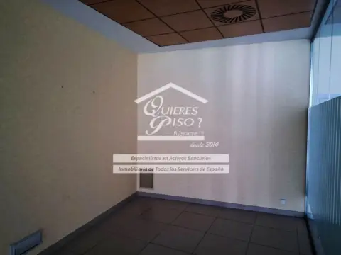 Local comercial en calle Alfredo L Jones